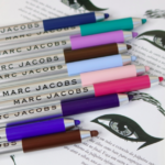 Um lápis de olho que não sai | Highliner Marc Jacobs